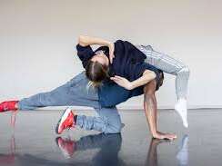 SPECTACLE « Je suis »