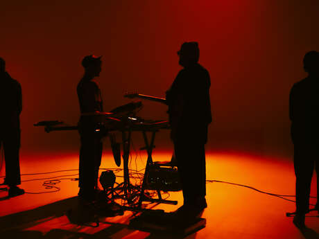 Concert Hip Wave : Big Junior