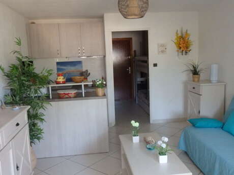 Studio in einer Wohnanlage - Le Brusc - Dauvergne Lydie