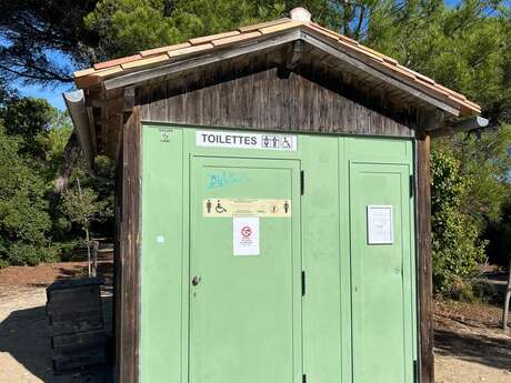 Toilettes publiques - Plage de Trousse Chemise