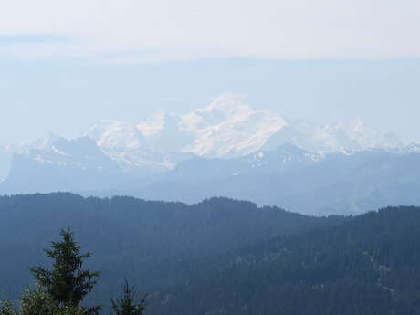 Le Mont Caly depuis le Col de l'Encrenaz