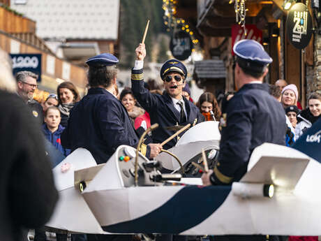 Spectacle déambulatoire Lok Airlines