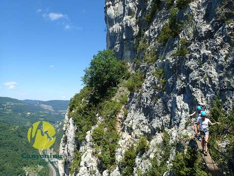 Journée aventure dans le Haut-Bugey avec Canyoning Emotions