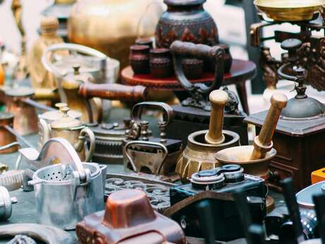 Vide-greniers des Amis Dignois des Animaux