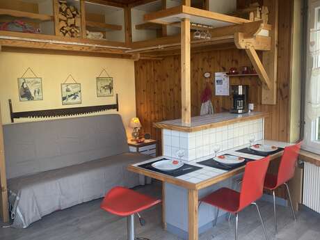 F2 de 34 m2 dans une maison