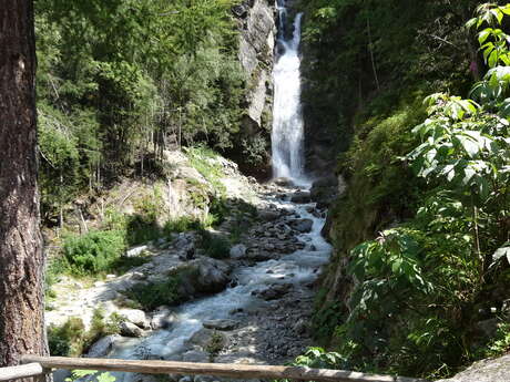 Balade à la Cascade du Dard