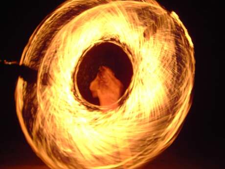 Spectacle de feu - Les Saltimbanques de Sabaudia