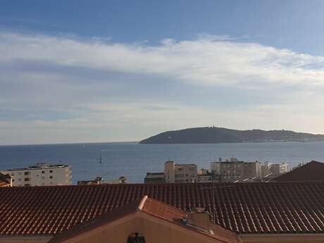 Flat - T3 - 51 m² - 4th floor - Mourillon