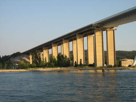 Viaduc autoroutier de Martigues