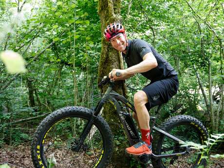 "Le petit Canada Savoyard"  en VTT fatbike électrique - été