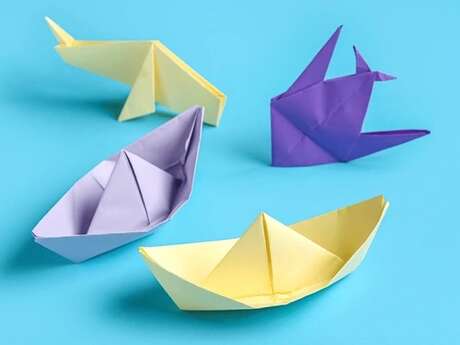 Origami et bateaux en papier