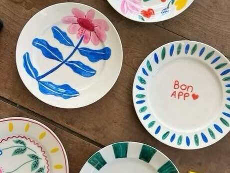Atelier peinture sur assiette