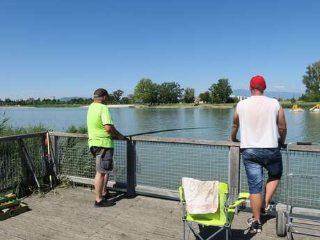 La pêche au lac de Monteux et son parcours pêche labellisé 'famille'