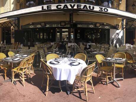 Le Caveau 30