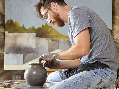 Céramiques et peintures à L'atelier William Ruller