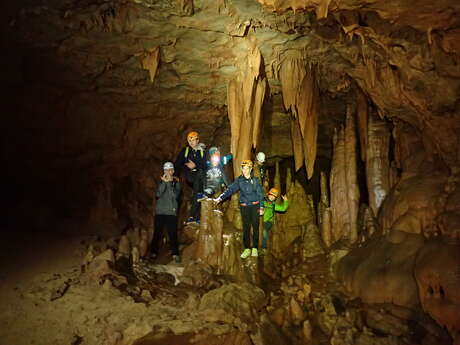 Bureau des moniteurs de la Vallée de l'Hérault - Caving