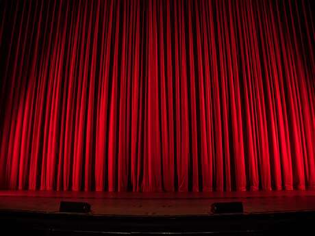 MARIAGE , EMBROUILLES ET AMUSE-GUEULES  Familia théâtre