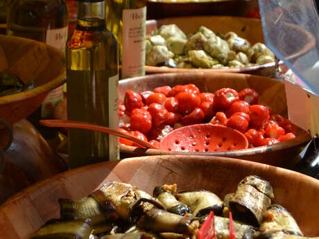 Weekly Market in Orange