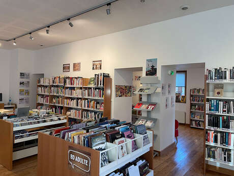 Médiathèque intercommunale à Allos