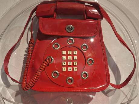 Exposition au Musée du Peigne - Simili