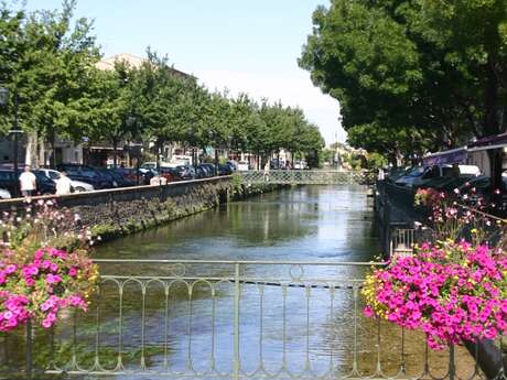 Gare SNCF L'Isle sur la Sorgue - Fontaine de Vaucluse