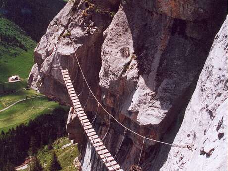 Via Ferrata de Curalla encadrée avec Adventures Payraud