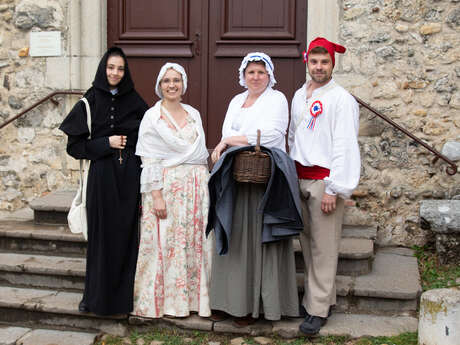 Intrigue à Pérouges : murder-party à la Révolution