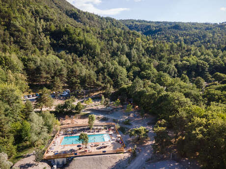 Campsite Huttopia lake Serre-Ponçon