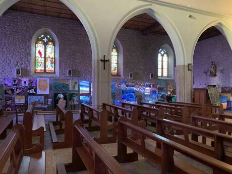 Église Saint-Julien : Exposition de peinture