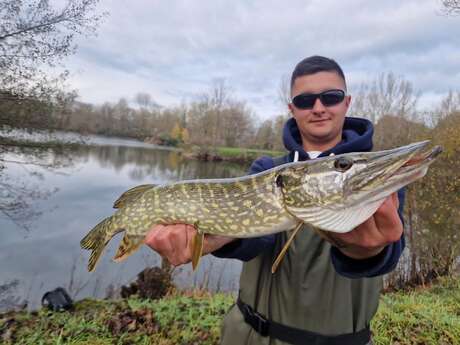 Moniteur guide pêche Aubin CHOMARAT