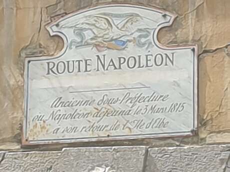 Plaque Napoléon Castellane