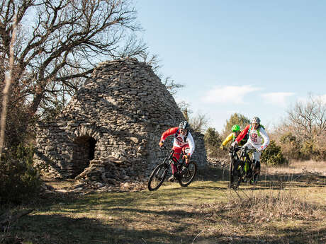 Etape 6 : Vitrolles-en-Luberon/Bonnieux Traversée de Vaucluse VTT e-bike
