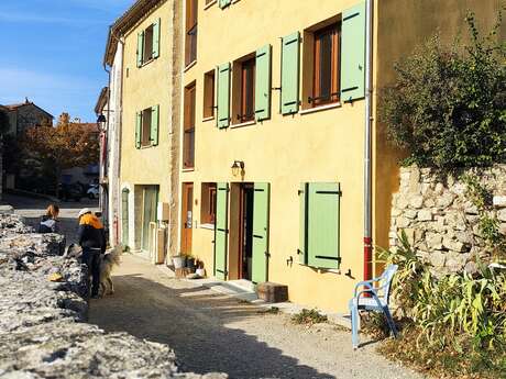 Gîte d'étape Le Mur d'Abeilles