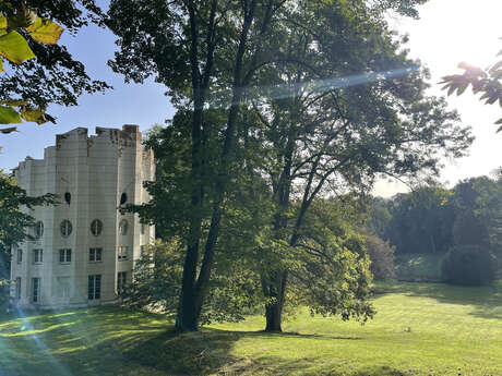 Séance de yoga au désert de Retz