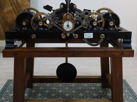 Démonstration du mécanisme de l'horloge