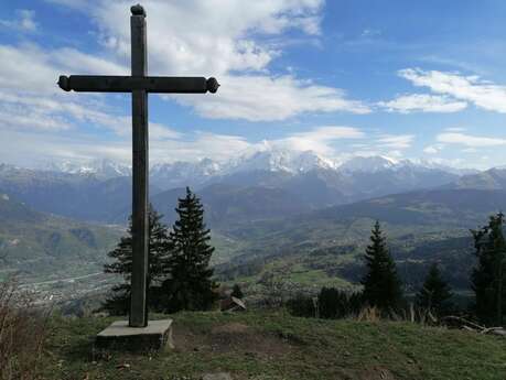 Croix de Tête Noire - sentier pédestre