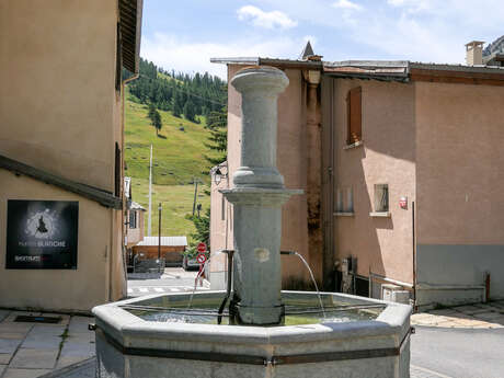 Fontaine Montegrosso d'Asti