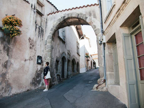 Les anciens remparts de Saint-Galmier