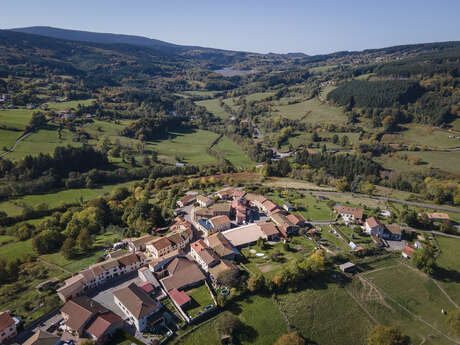 Village de Saint-Priest-la-Prugne