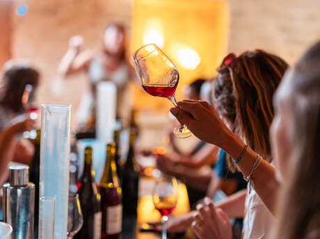 Blending workshop at the Ferme Saint-Martin domain