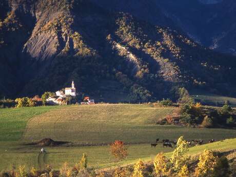 Tour du village de Bellafaire (N°13)