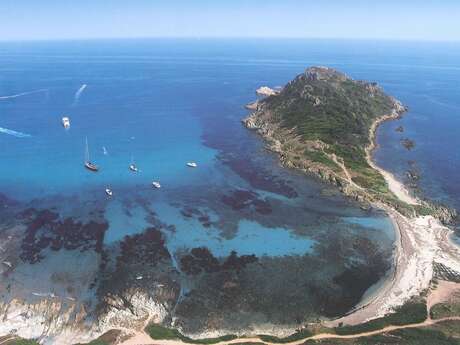 Promenade des Caps Sauvages - Vedettes Îles d'Or et Le Corsaire