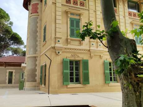 Guided discovery of the Baumes castle