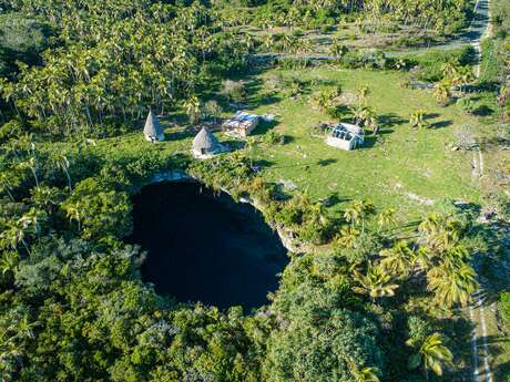 Hanawa Blue Hole