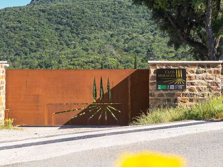 Clos Mirages