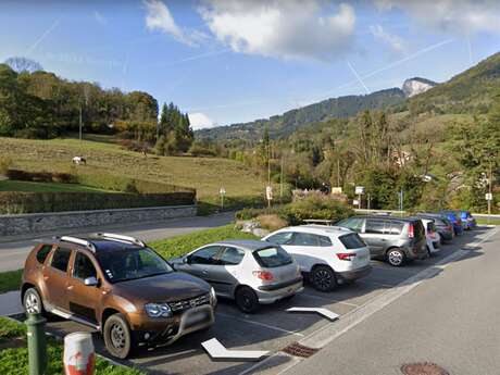 Parking route d'Ivoray