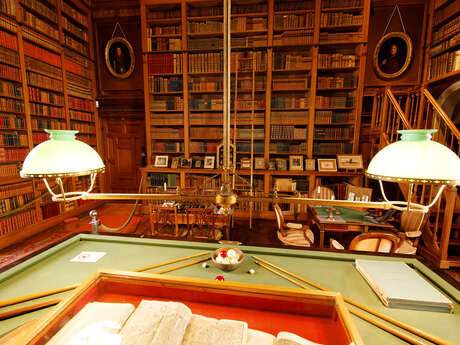 Special tours of the Library and Archives at Château de Serrant