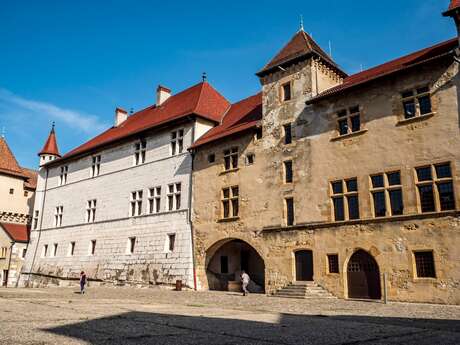Logis Nemours
