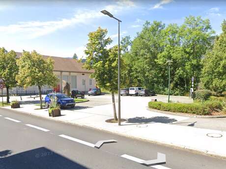 Parking de la salle de fêtes