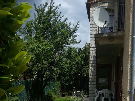 2 Room Apartment, Rue Miniclau